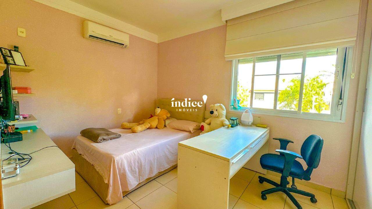 Casas Condomínio para à venda no Vila do Golf na cidade de Ribeirão Preto: 