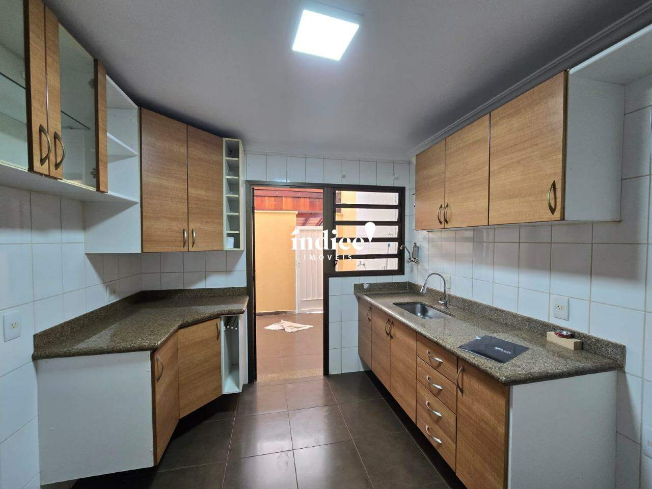 Casas Condomínio para para aluguel no Lagoinha na cidade de Ribeirão Preto: 