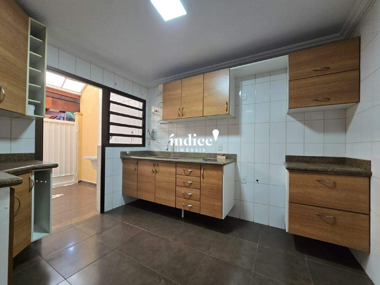Casas Condomínio para para aluguel no Lagoinha na cidade de Ribeirão Preto: 