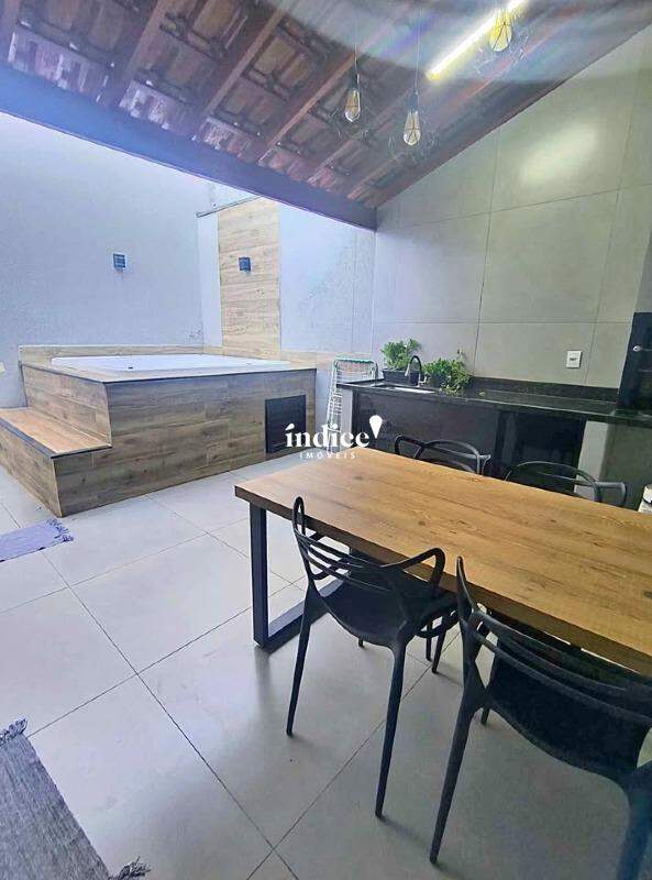 Casas para à venda no Residencial e Comercial Palmares na cidade de Ribeirão Preto: 