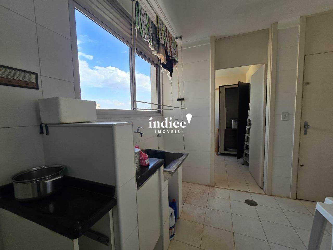 Apartamento para para aluguel no Centro na cidade de Ribeirão Preto: 