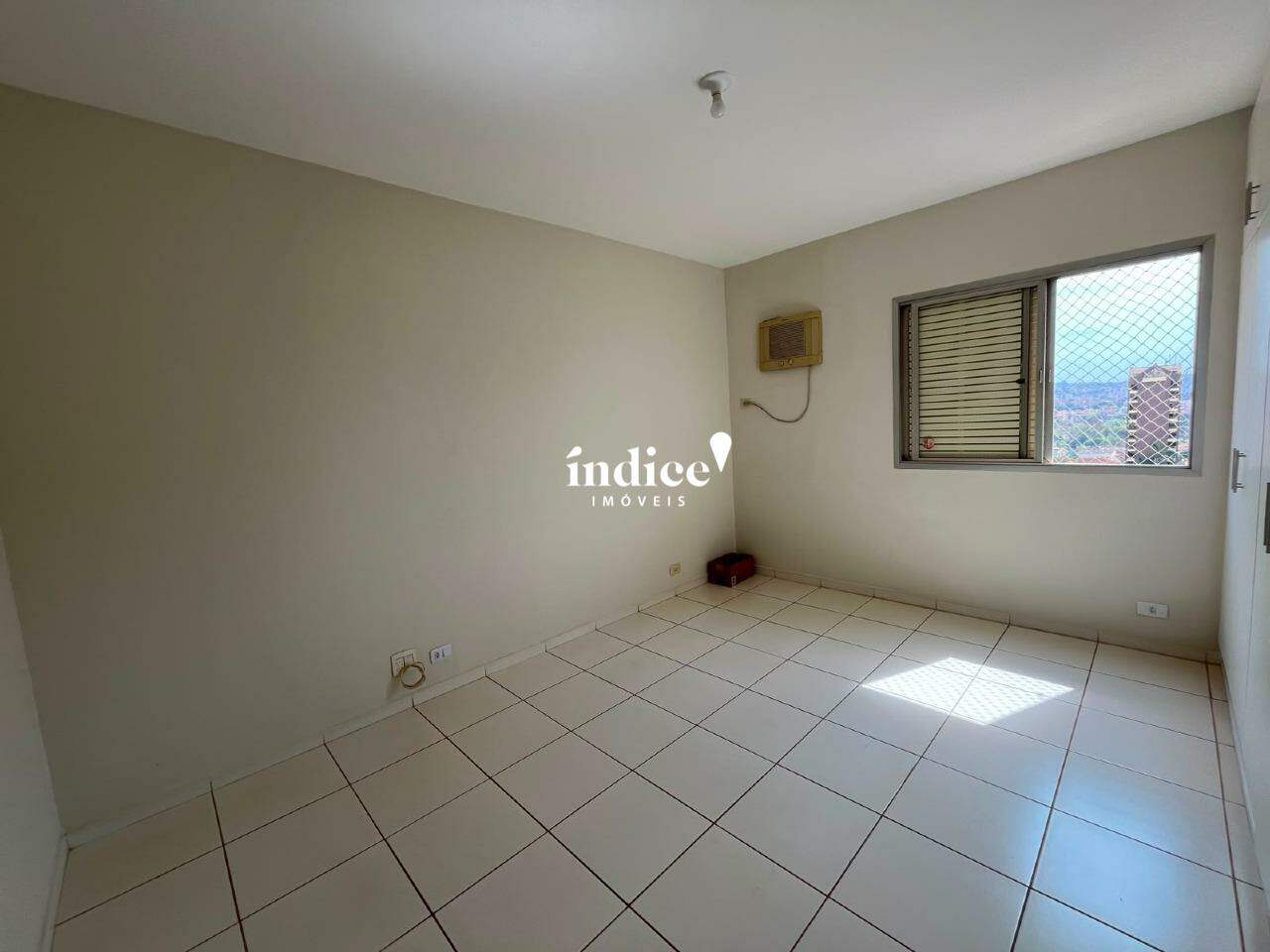 Apartamento para para aluguel no Centro na cidade de Ribeirão Preto: 