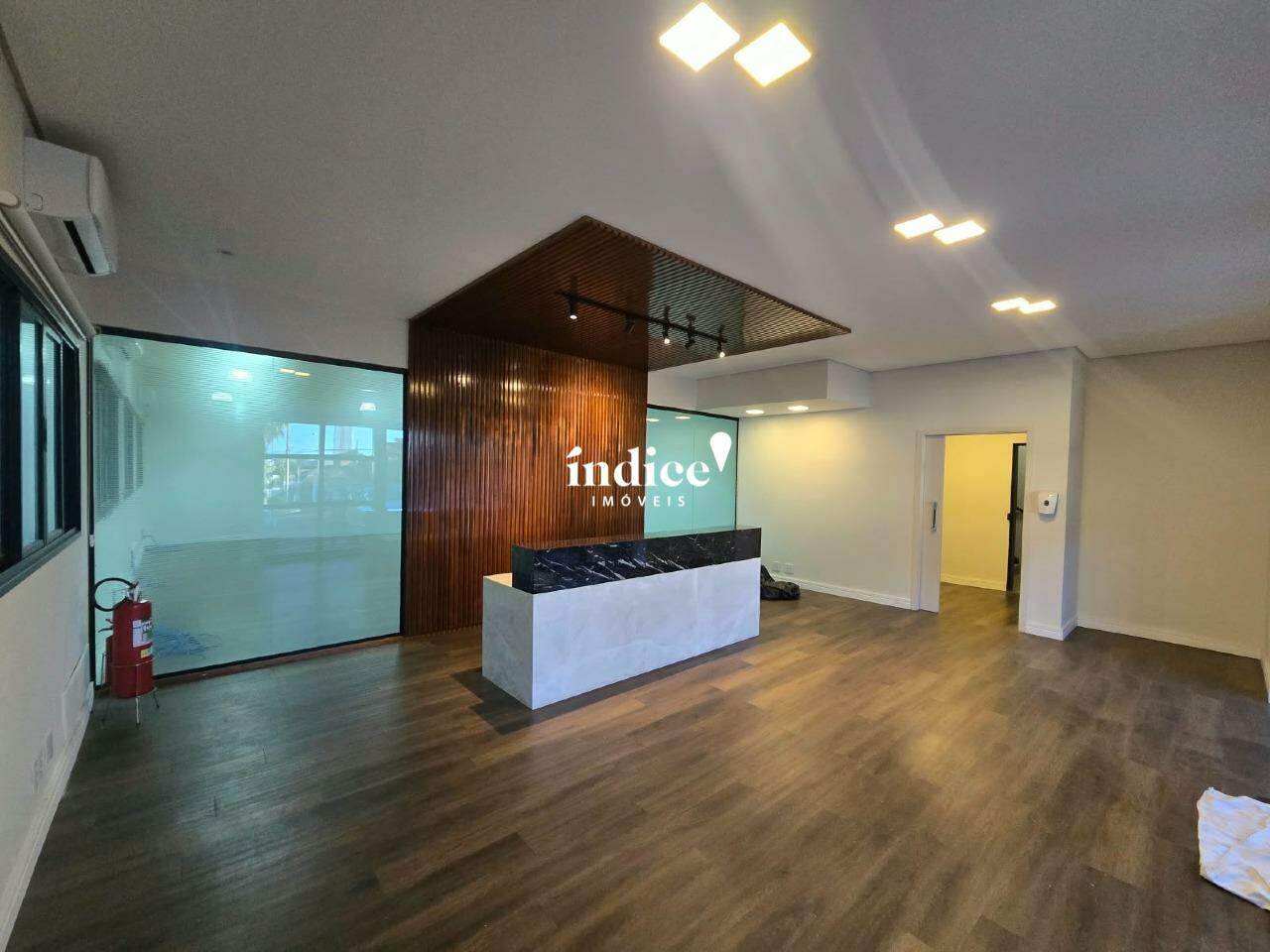 Salão Comercial para para aluguel no Jardim Canadá na cidade de Ribeirão Preto: 