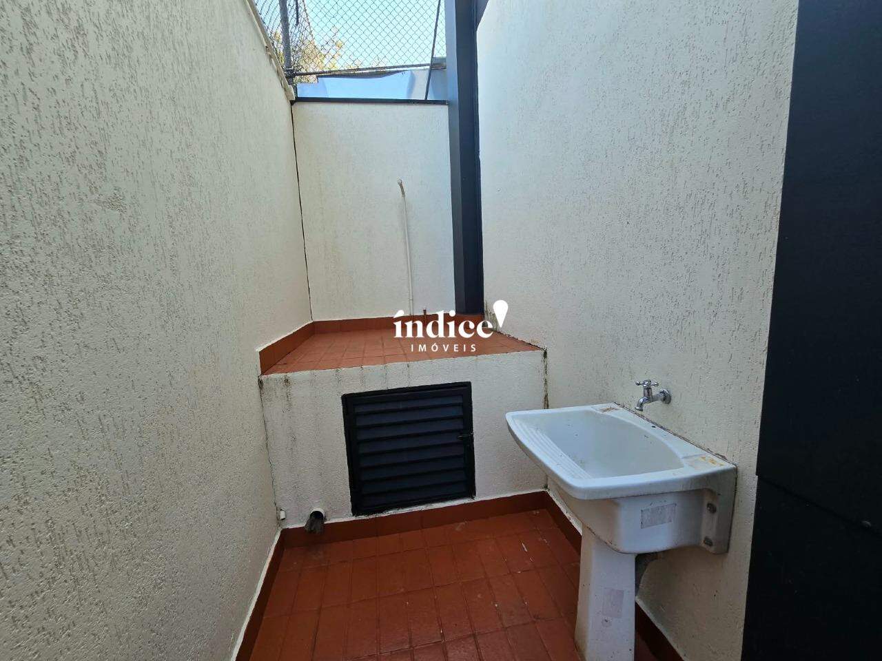 Salão Comercial para para aluguel no Jardim Canadá na cidade de Ribeirão Preto: