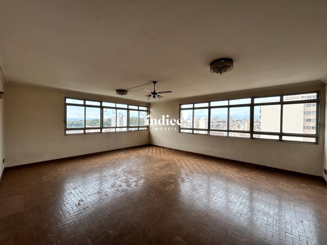 Apartamento para para aluguel no Centro na cidade de Ribeirão Preto: