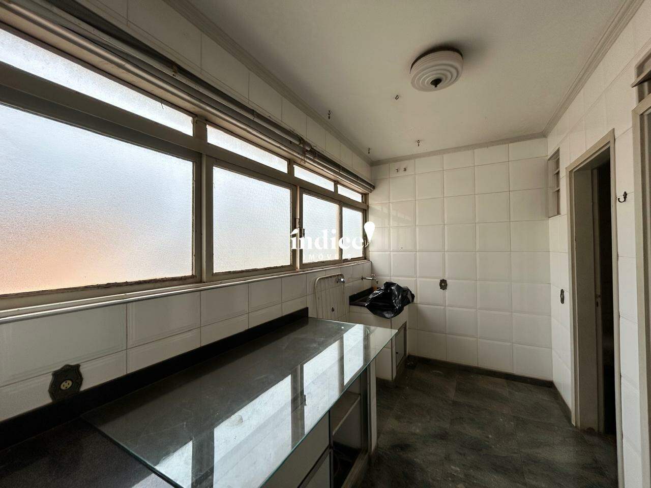 Apartamento para para aluguel no Centro na cidade de Ribeirão Preto: