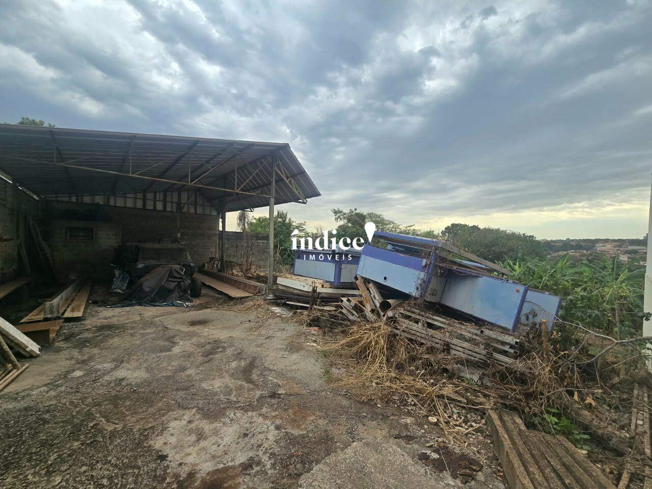 Terrenos Bairro para à venda no Jardim Emília na cidade de Ribeirão Preto: 