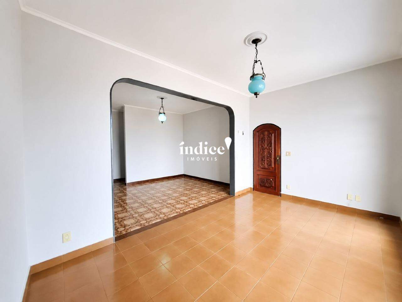 Casas para para aluguel no Jardim Mosteiro na cidade de Ribeirão Preto: 