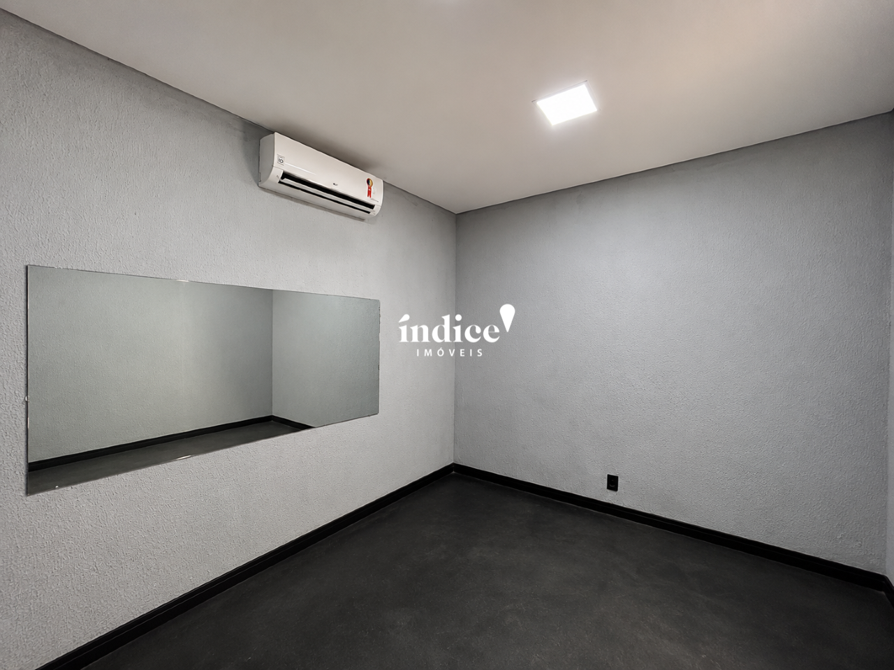 Casa Comercial para à venda no Centro na cidade de Ribeirão Preto:
