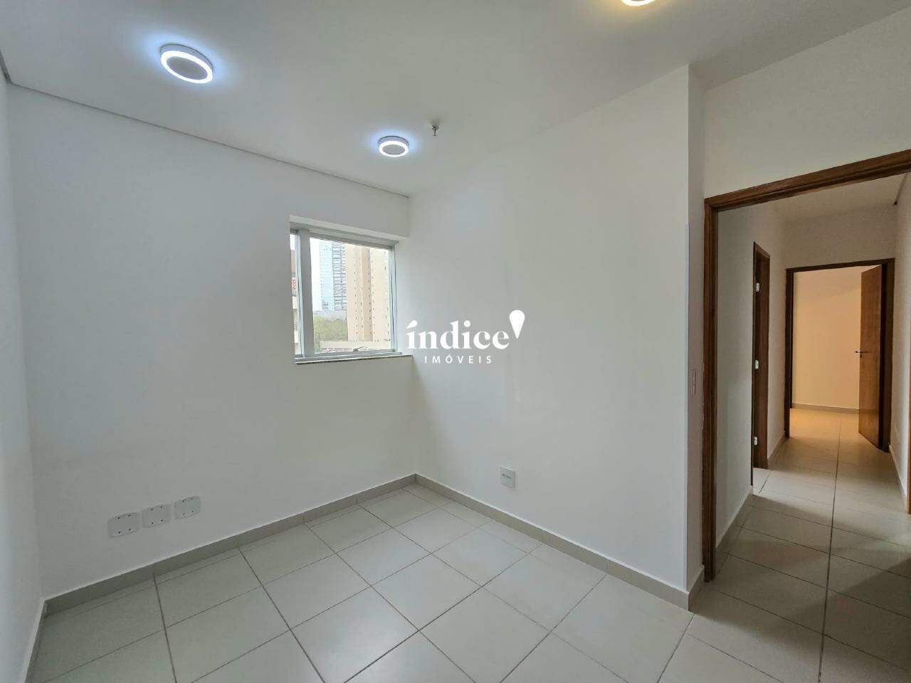 Sala Comercial para à venda no Jardim Botânico na cidade de Ribeirão Preto: 