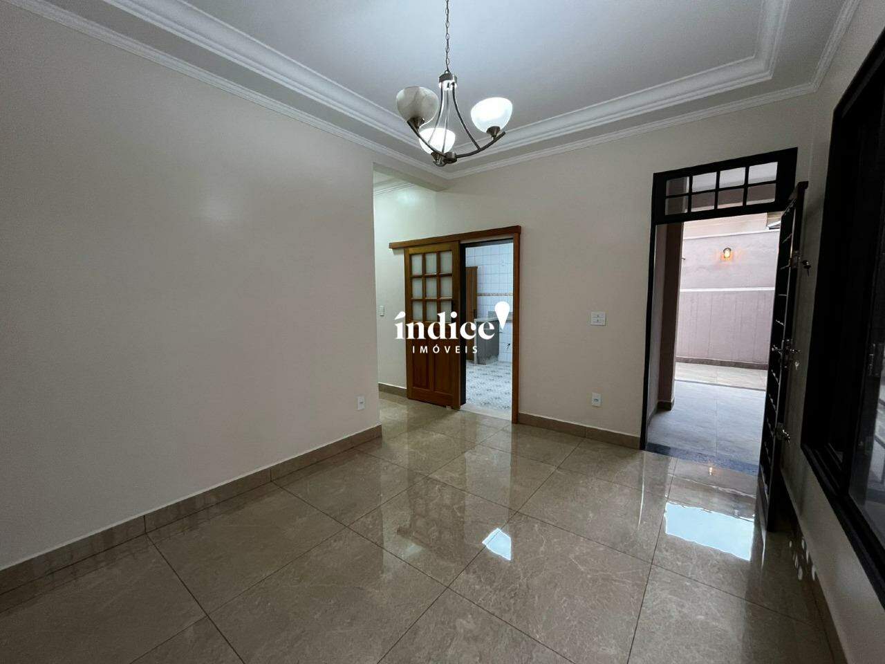 Casas para à venda no Nova Ribeirânia na cidade de Ribeirão Preto: 