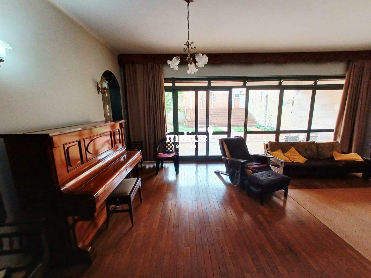 Casas para à venda no Jardim Mosteiro na cidade de Ribeirão Preto: Sala 02 ambientes