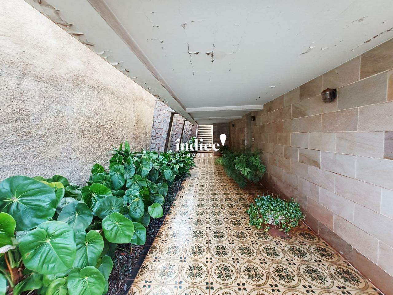 Casas para à venda no Jardim Mosteiro na cidade de Ribeirão Preto: Varanda entrada principal
