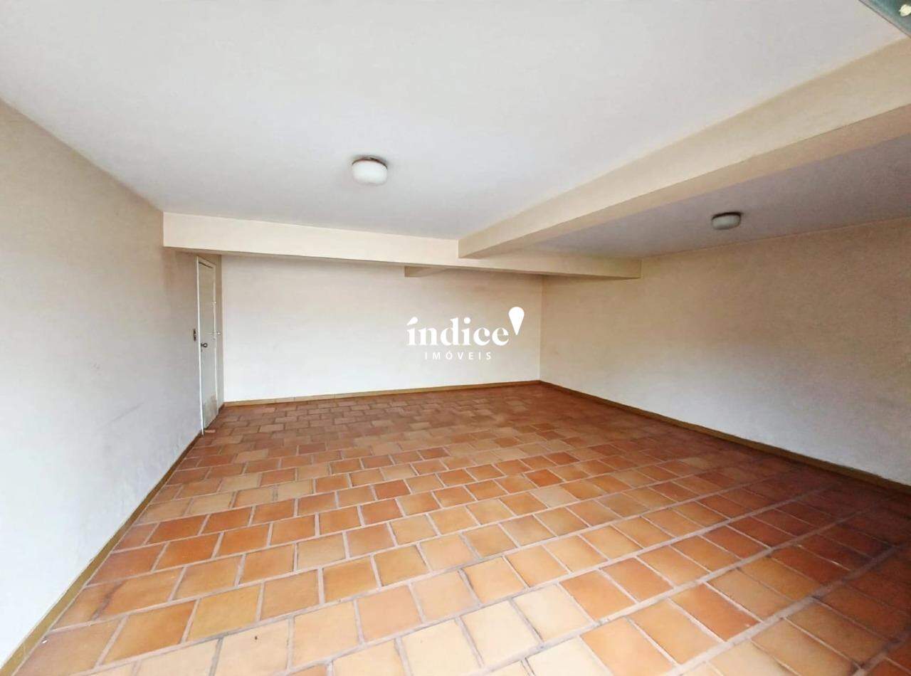 Casas para à venda no Jardim Mosteiro na cidade de Ribeirão Preto: Garagem