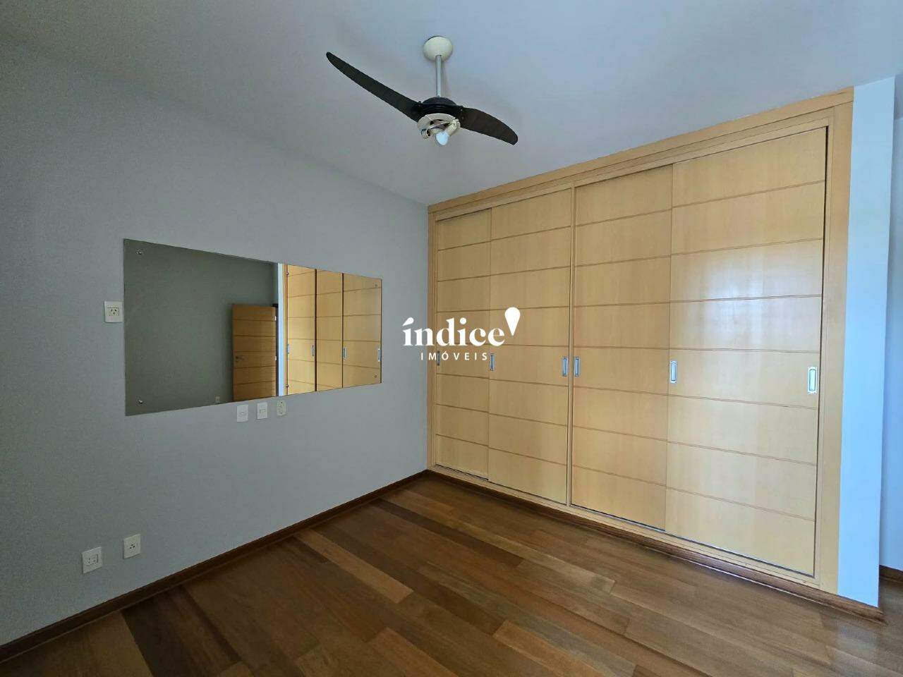 Casas Condomínio para para aluguel no Jardim Canadá na cidade de Ribeirão Preto: 