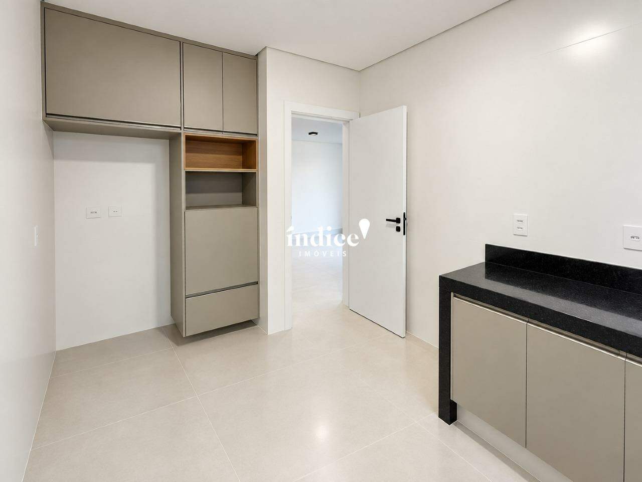 Casas Condomínio para à venda no Vila do Golf na cidade de Ribeirão Preto:
