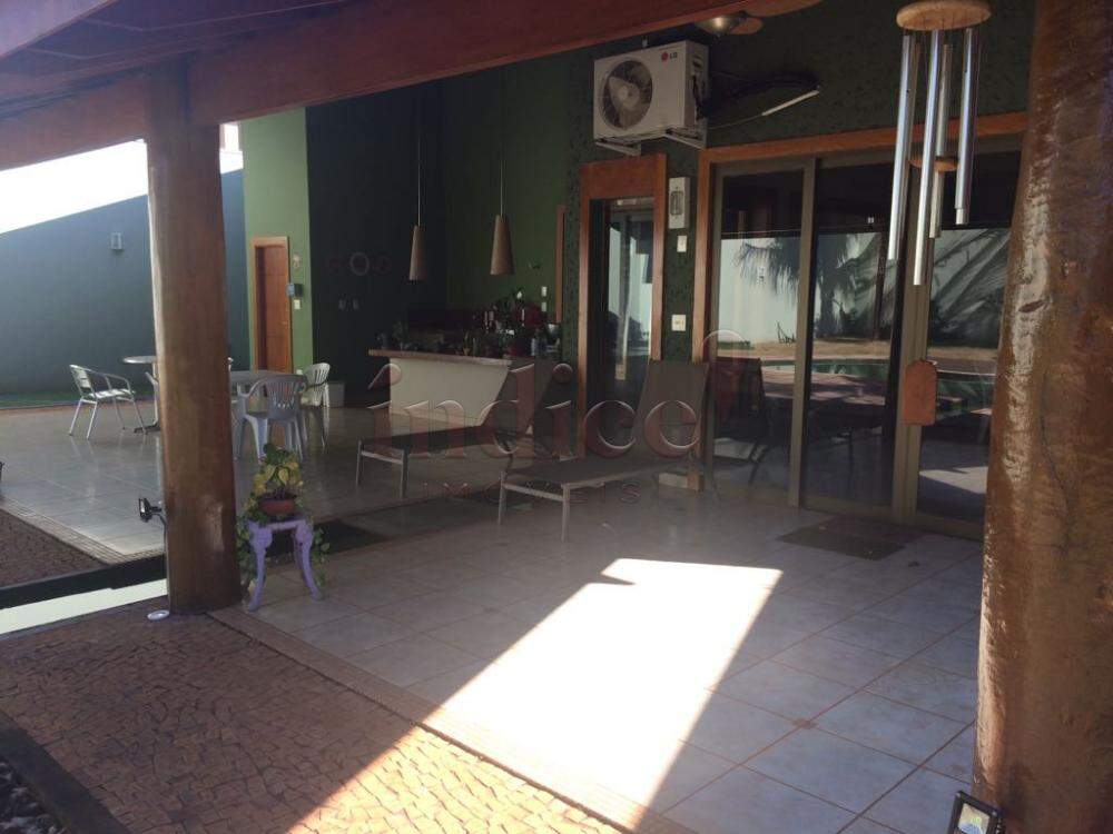 Casas para à venda no Jardim Canadá na cidade de Ribeirão Preto: 