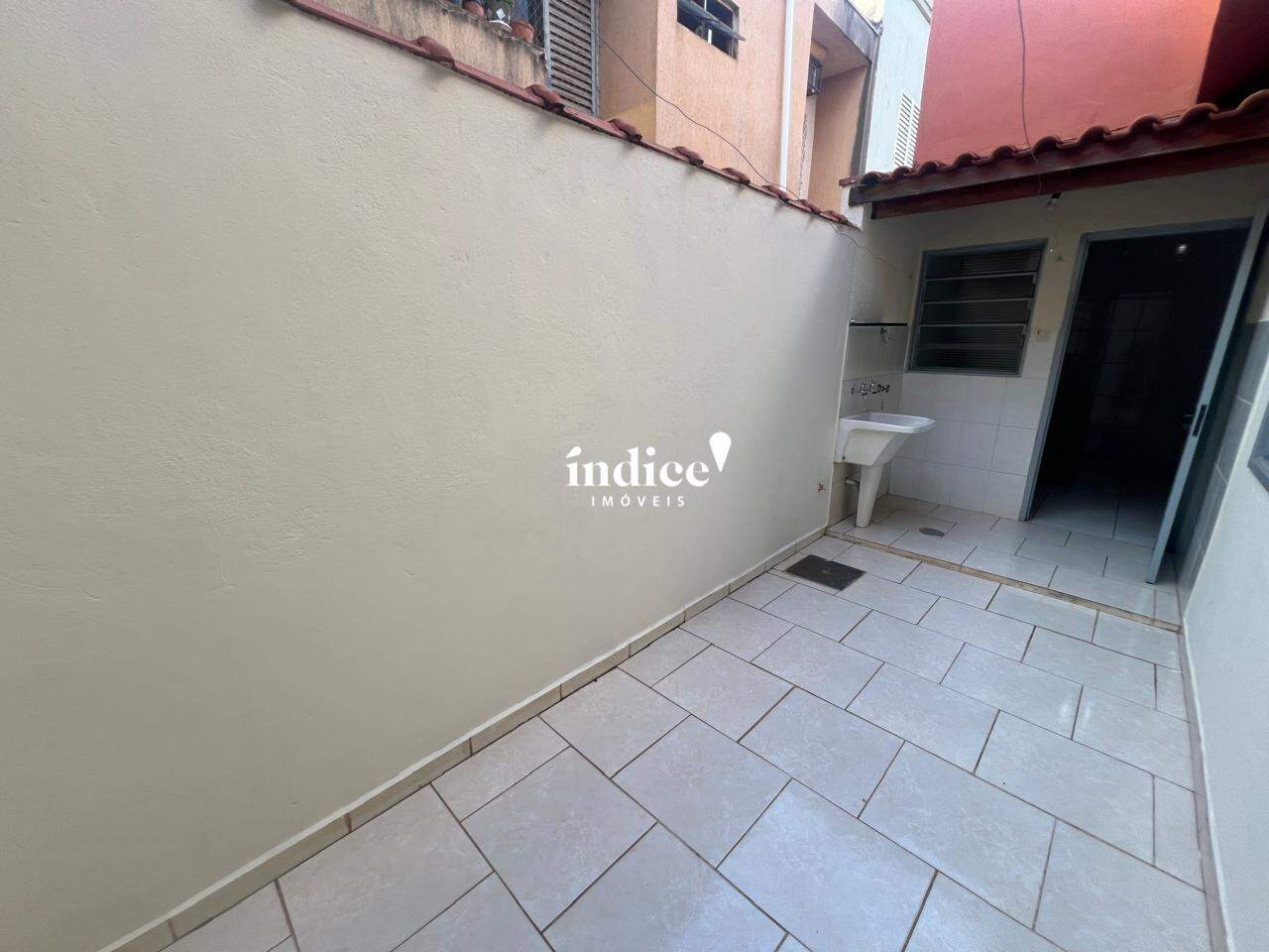 Casas para para aluguel no Jardim Irajá na cidade de Ribeirão Preto: 