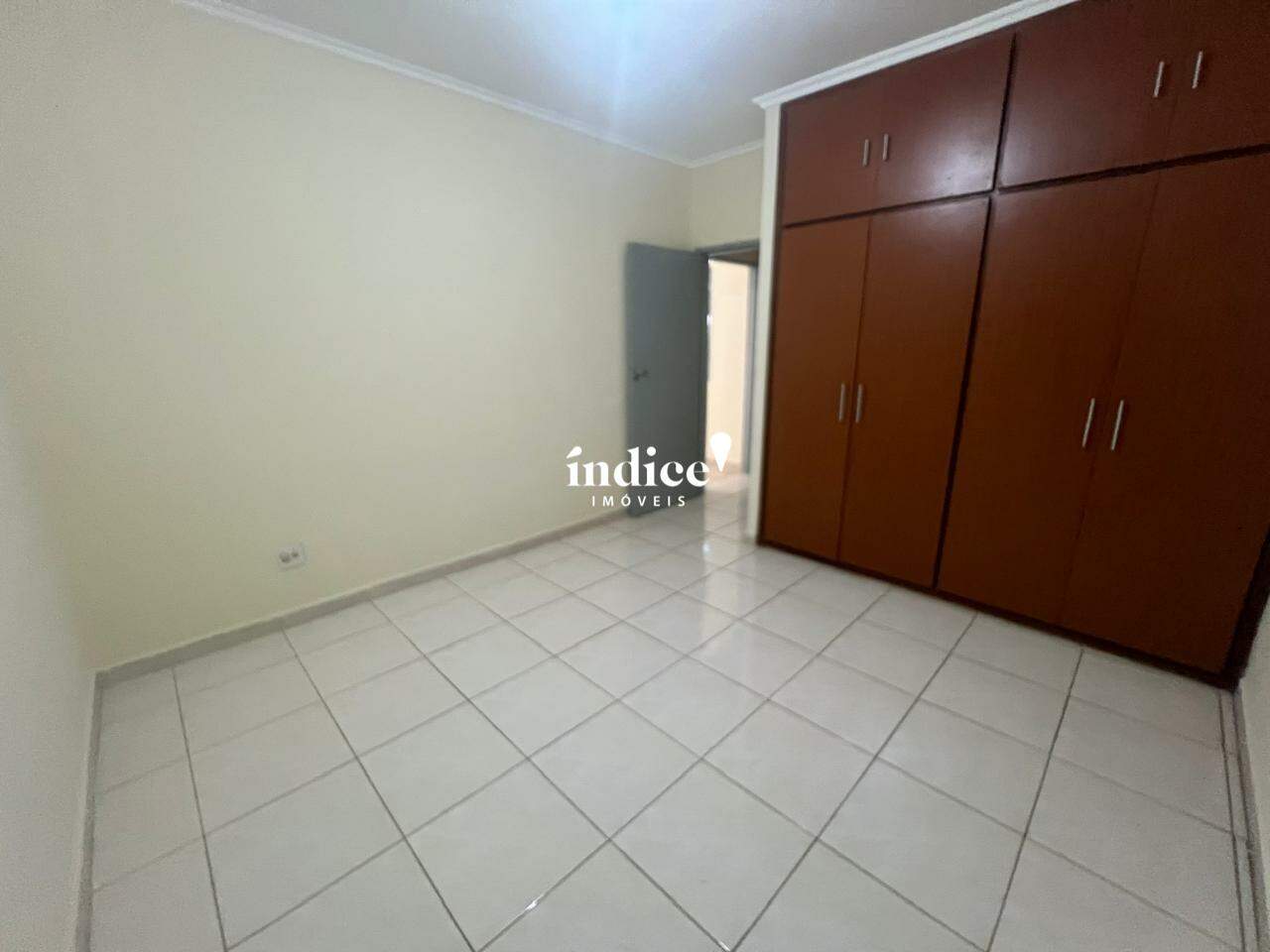 Casas para para aluguel no Jardim Irajá na cidade de Ribeirão Preto: 