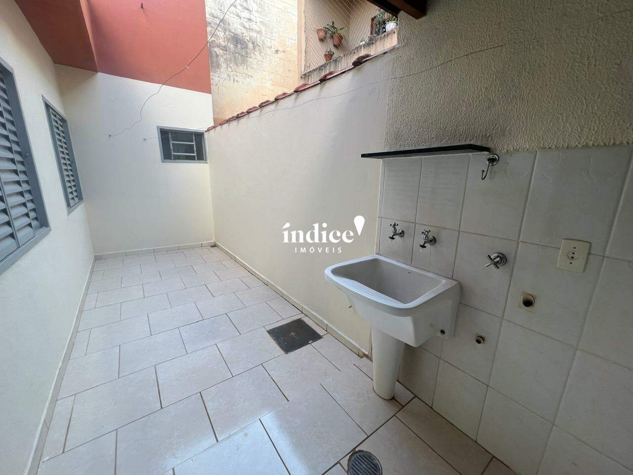 Casas para para aluguel no Jardim Irajá na cidade de Ribeirão Preto: 