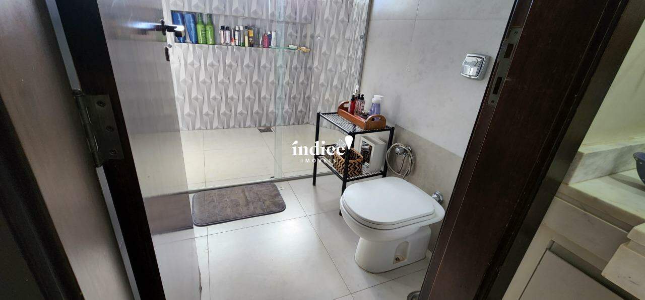 Casas Condomínio para à venda no Jardim Canadá na cidade de Ribeirão Preto: 