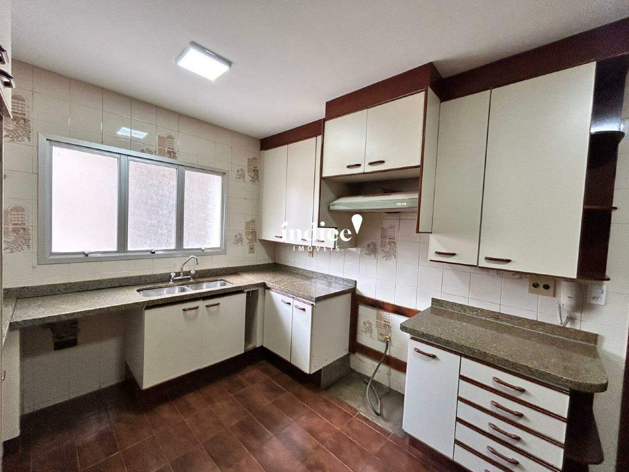 Apartamento para para aluguel no Centro na cidade de Ribeirão Preto: 