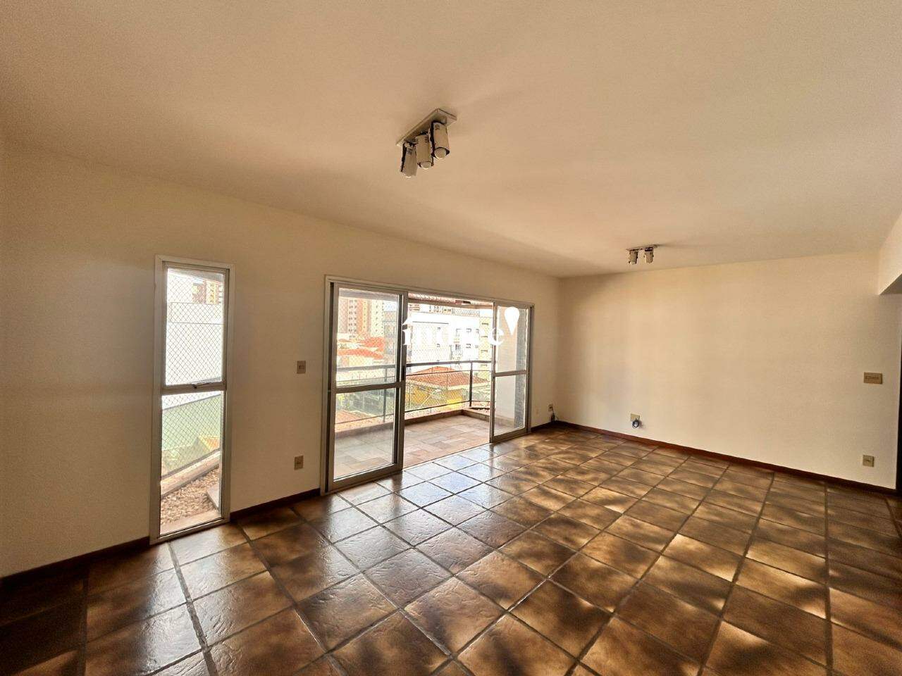 Apartamento para para aluguel no Centro na cidade de Ribeirão Preto: 