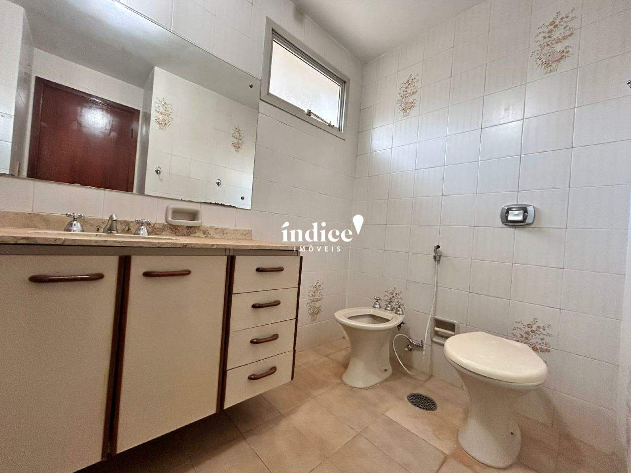 Apartamento para para aluguel no Centro na cidade de Ribeirão Preto: 