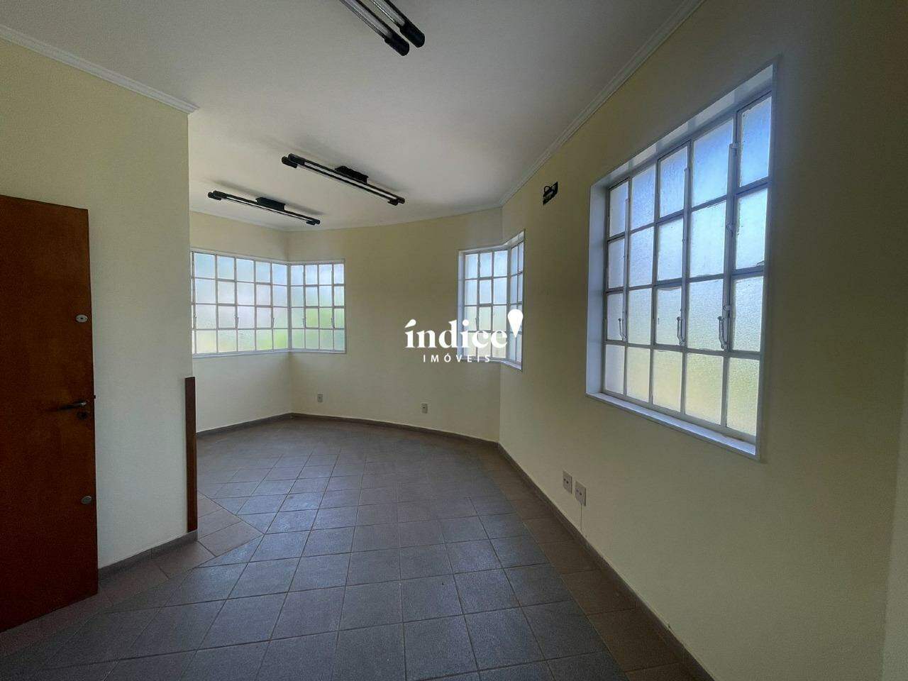 Sala Comercial para para aluguel no Parque Anhangüera na cidade de Ribeirão Preto: 