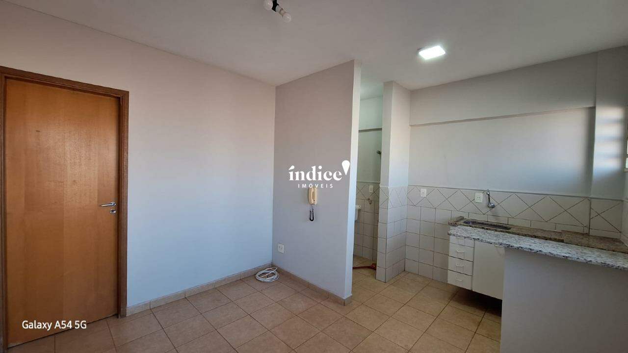 Apartamento para para aluguel no Jardim Macedo na cidade de Ribeirão Preto: 