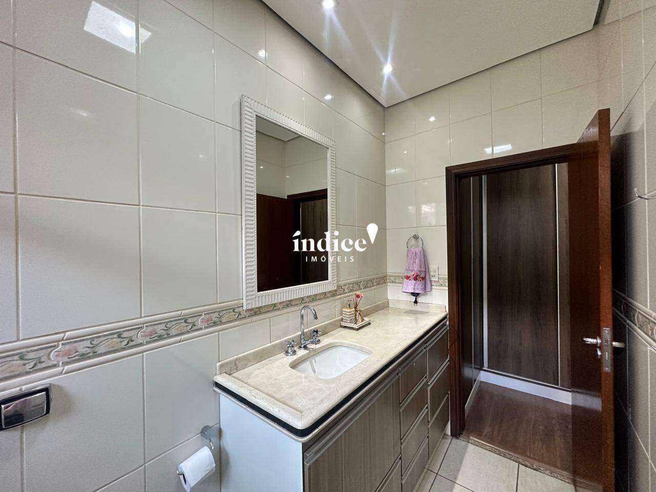 Casas para à venda no Jardim Antártica na cidade de Ribeirão Preto: 