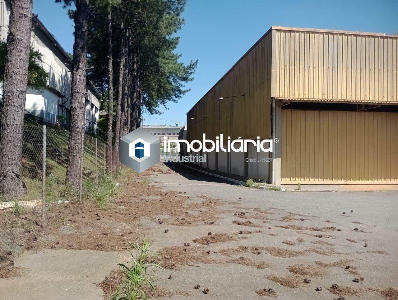 Galpão para aluguel no Centro Industrial de Arujá: