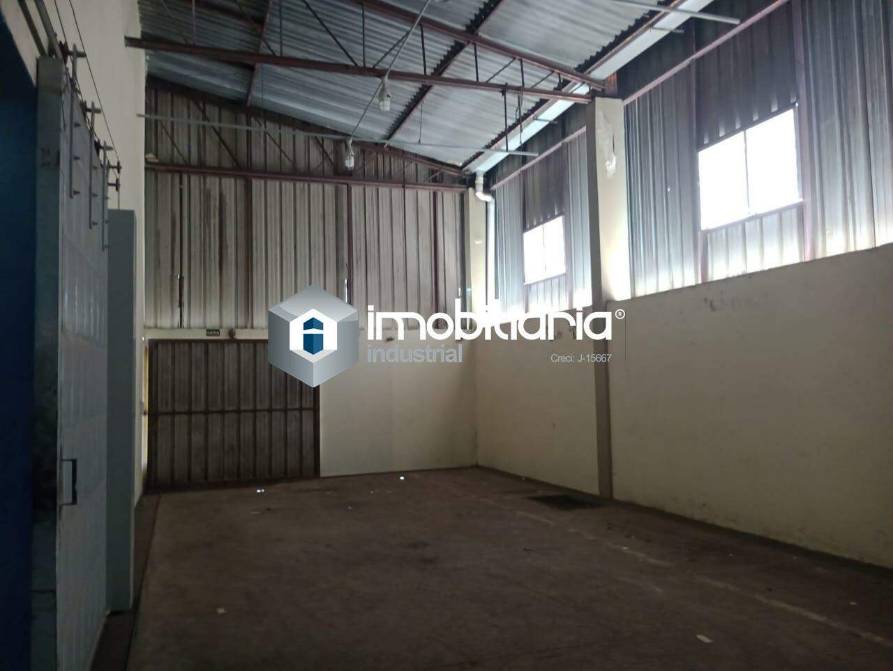 Galpão para aluguel no Centro Industrial de Arujá: