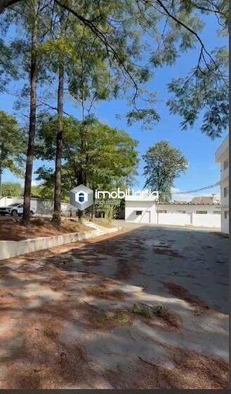 Galpão para aluguel no Vila Aeroporto: