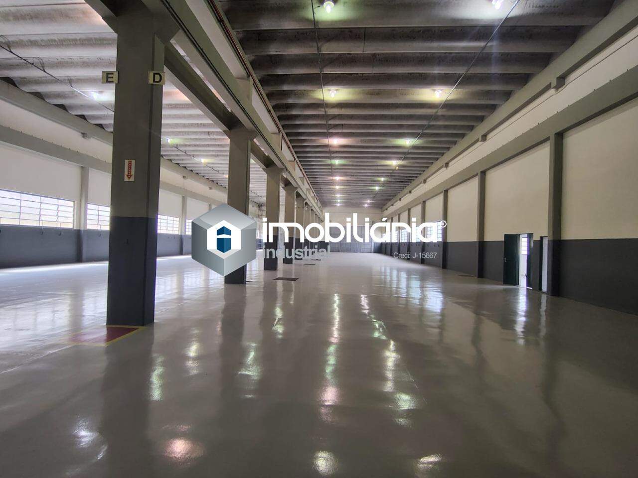Galpão para aluguel no Centro Industrial de Arujá: