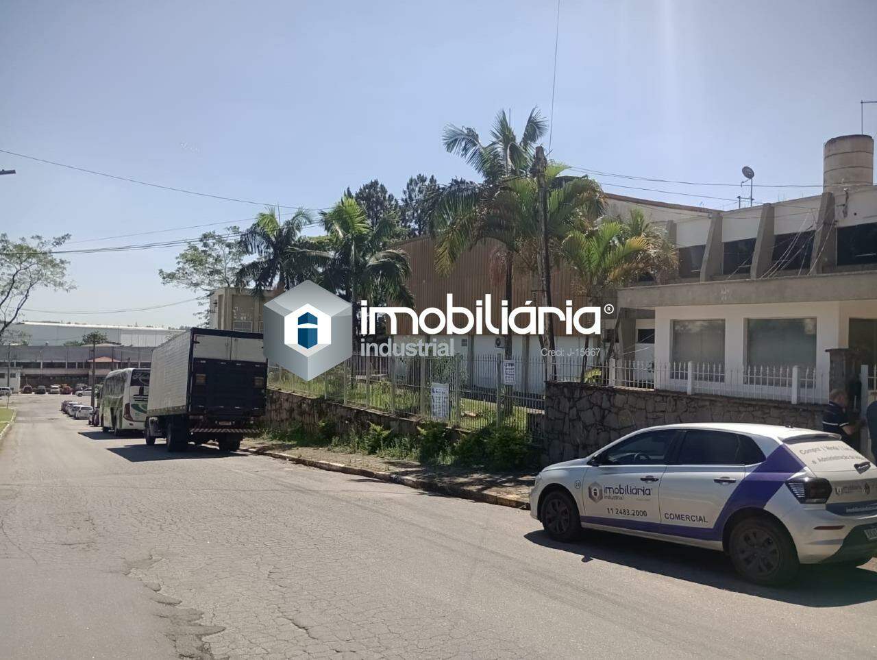 Galpão à venda no Centro Industrial de Arujá: