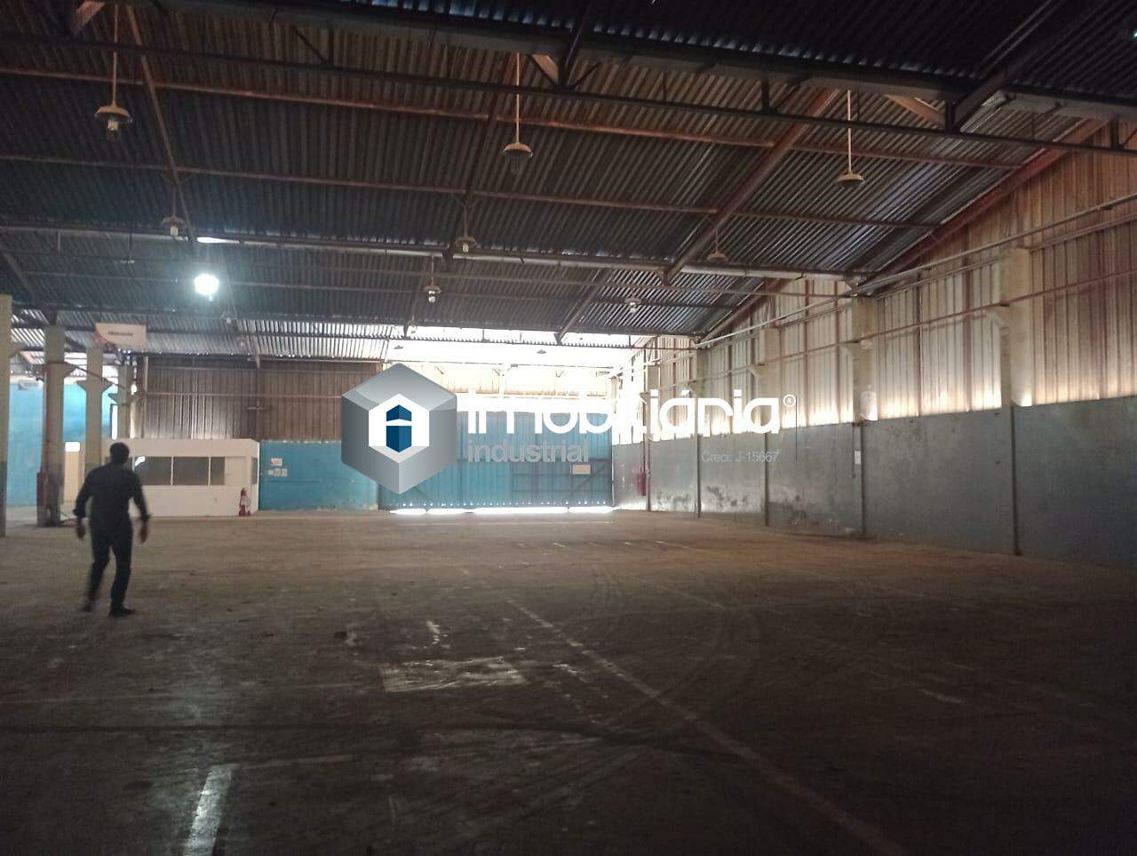 Galpão à venda no Centro Industrial de Arujá: