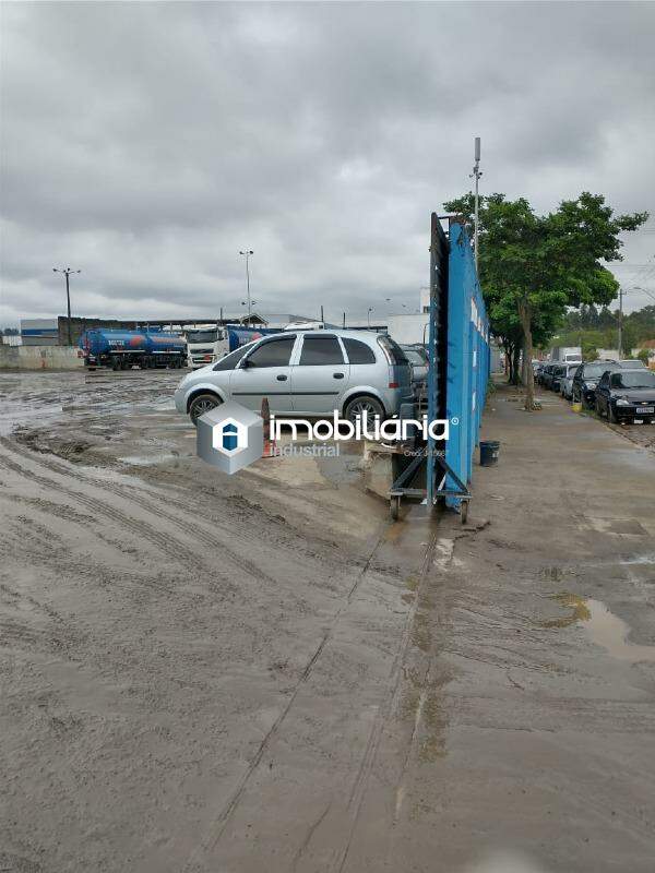 Galpão para aluguel no Vila Nova Bonsucesso: