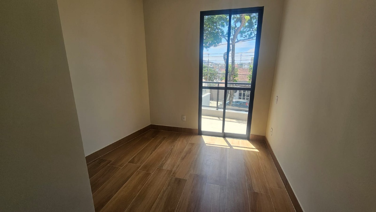 Casa à venda no Planalto: 