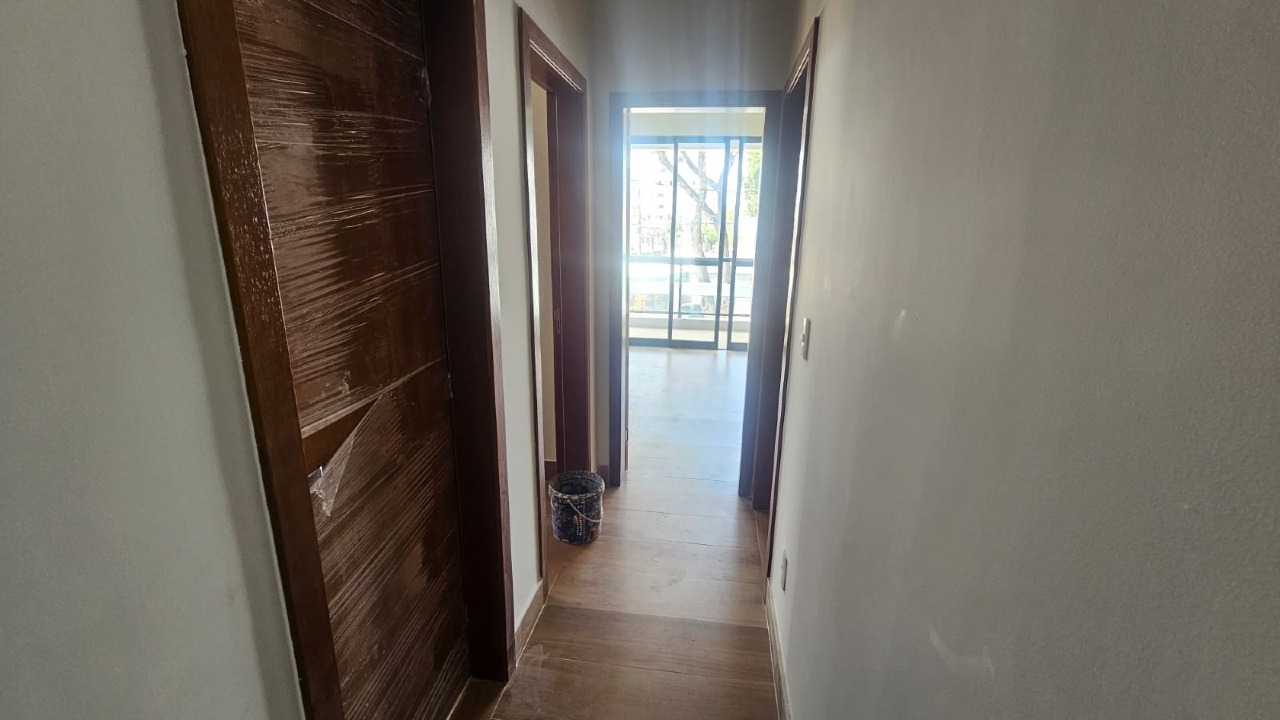 Casa à venda no Planalto: 