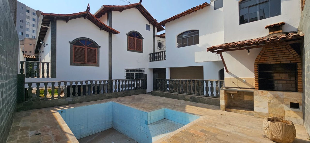 Casa para aluguel no Santa Cruz: 