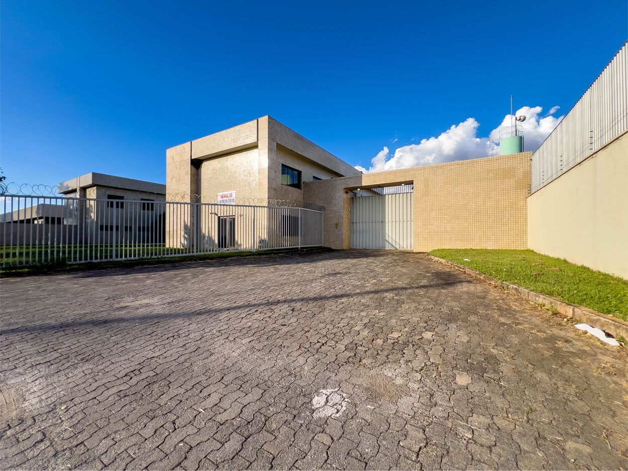 Galpão à venda no Cinco Perobas: 