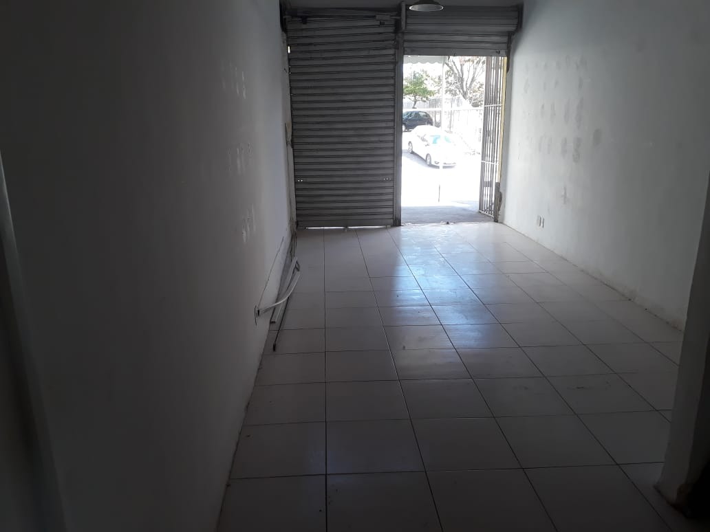 Loja para aluguel no Heliópolis: 