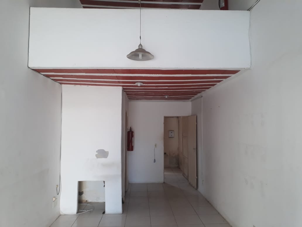 Loja para aluguel no Heliópolis: 