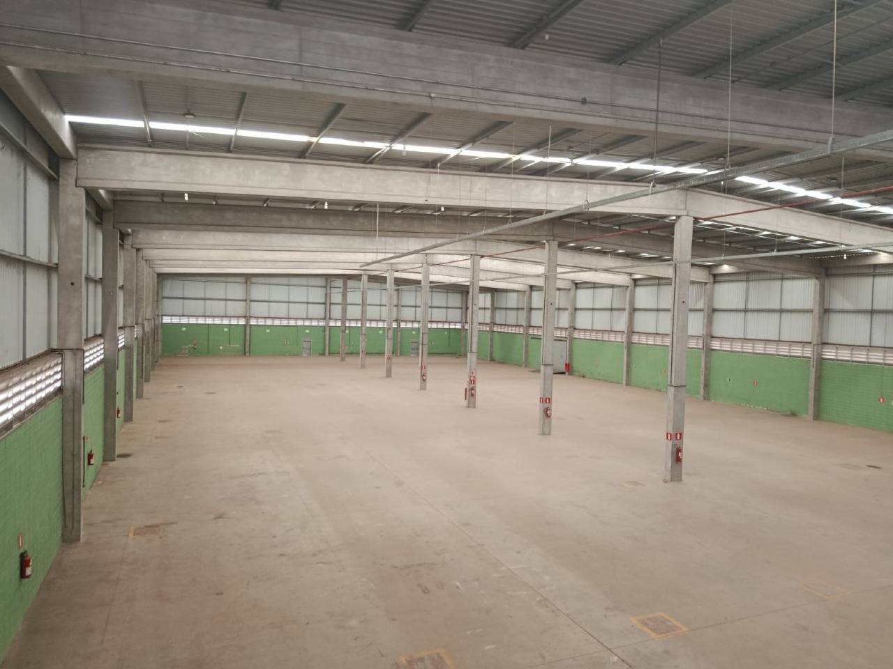 Galpão para aluguel no São Mateus: 