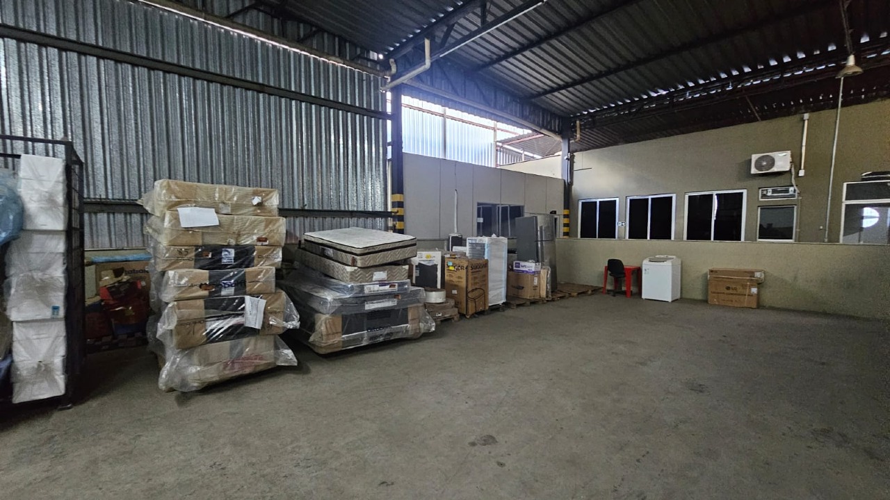 Galpão para aluguel no Itapoã: 