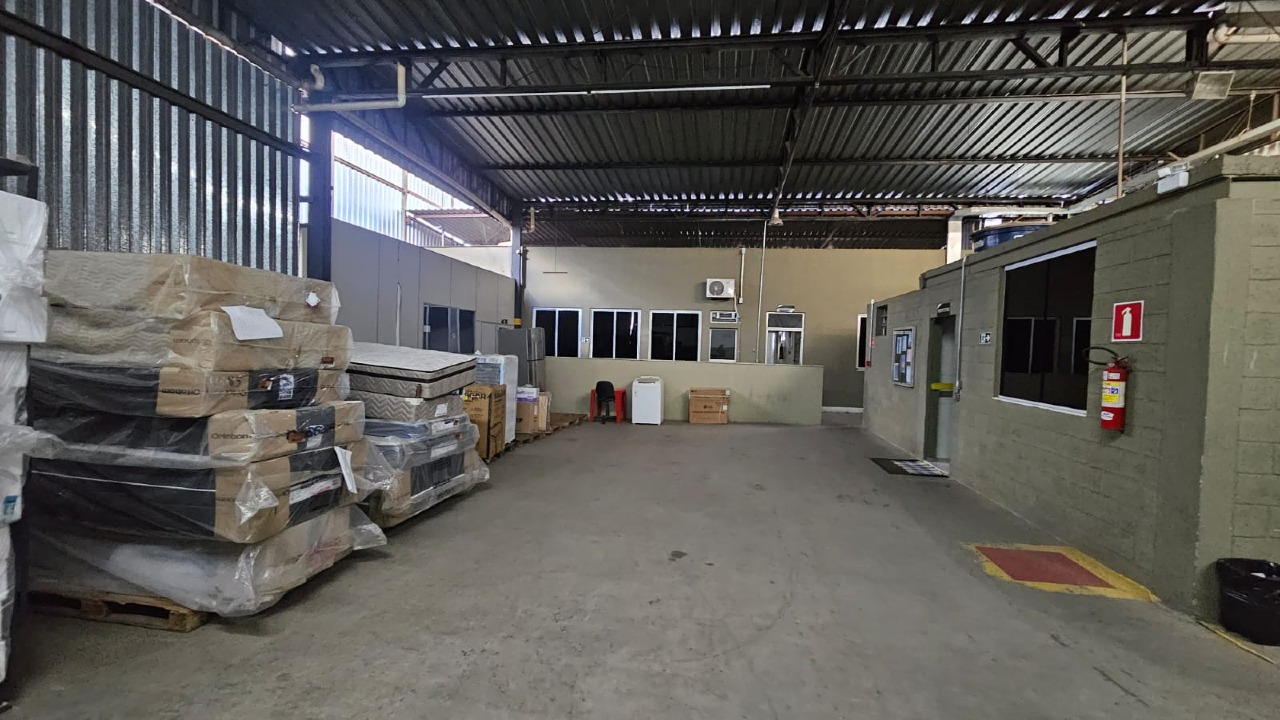 Galpão para aluguel no Itapoã: 