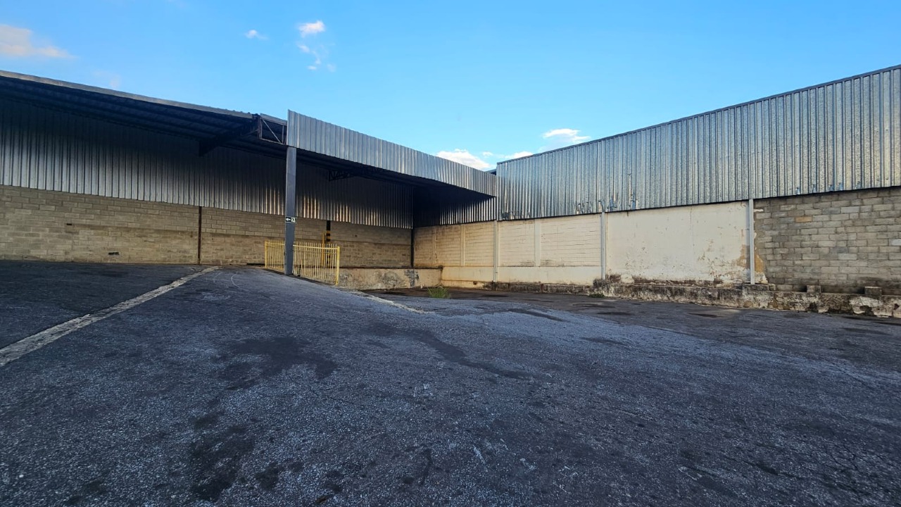 Galpão para aluguel no Itapoã: 