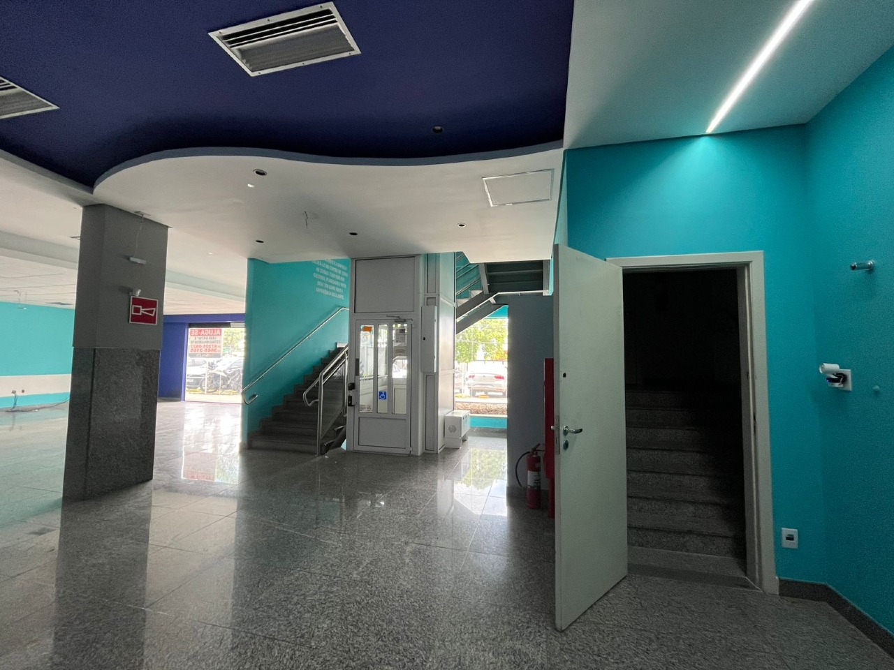 Loja para aluguel no Itapoã: 