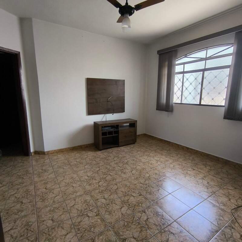 Sobrado para aluguel no Centro: 